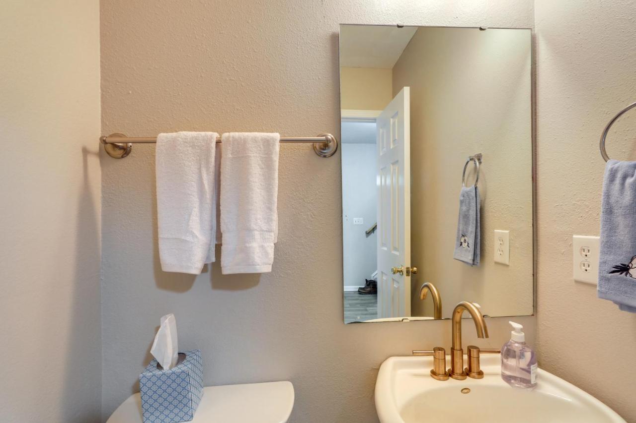 Charming North Charleston Townhome - Pets Welcome! Экстерьер фото